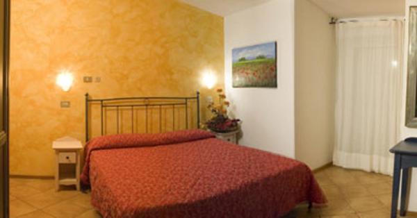 Hotel Carol Римини Номер фото