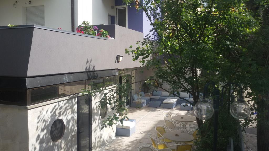 Hotel Carol Римини Экстерьер фото